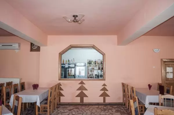 Hotel și restaurant “TREI BRAZI “ Târnăveni, județ Mureș - Transilvania