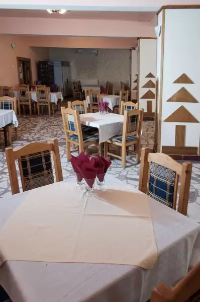 Hotel și restaurant “TREI BRAZI “ Târnăveni, județ Mureș - Transilvania