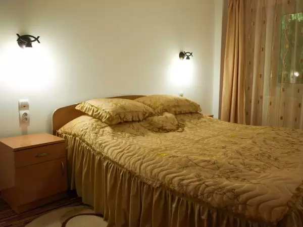 Cameră 4 locuri (baie comună) - Cabana Codrii Pașcanilor - Cabana Codrii Pașcanilor, județ Iași - Moldova