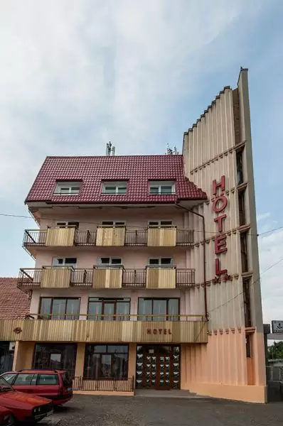 Cameră dublă pat matrimonial - Han Târgu Frumos - Han Târgu Frumos, județ Iași - Moldova
